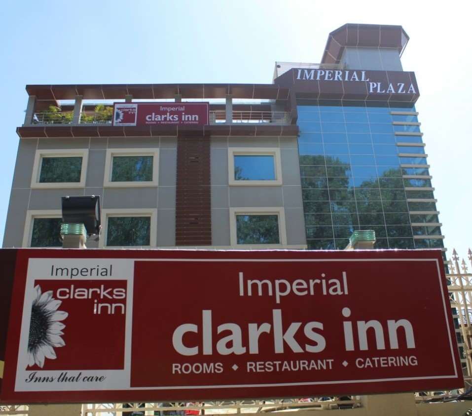 Imperial Clarks Inn Ντεχραντούν Εξωτερικό φωτογραφία