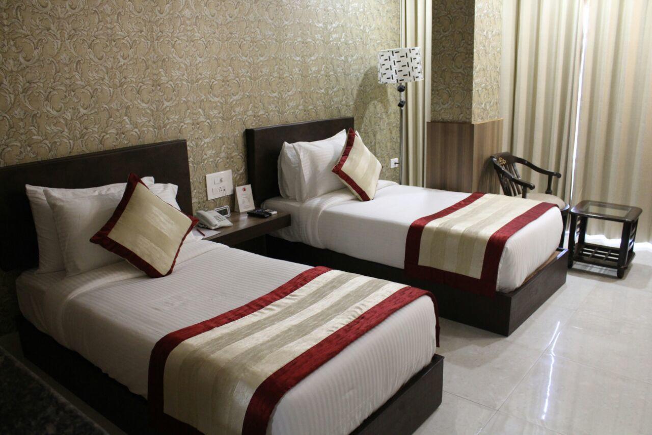 Imperial Clarks Inn Ντεχραντούν Εξωτερικό φωτογραφία