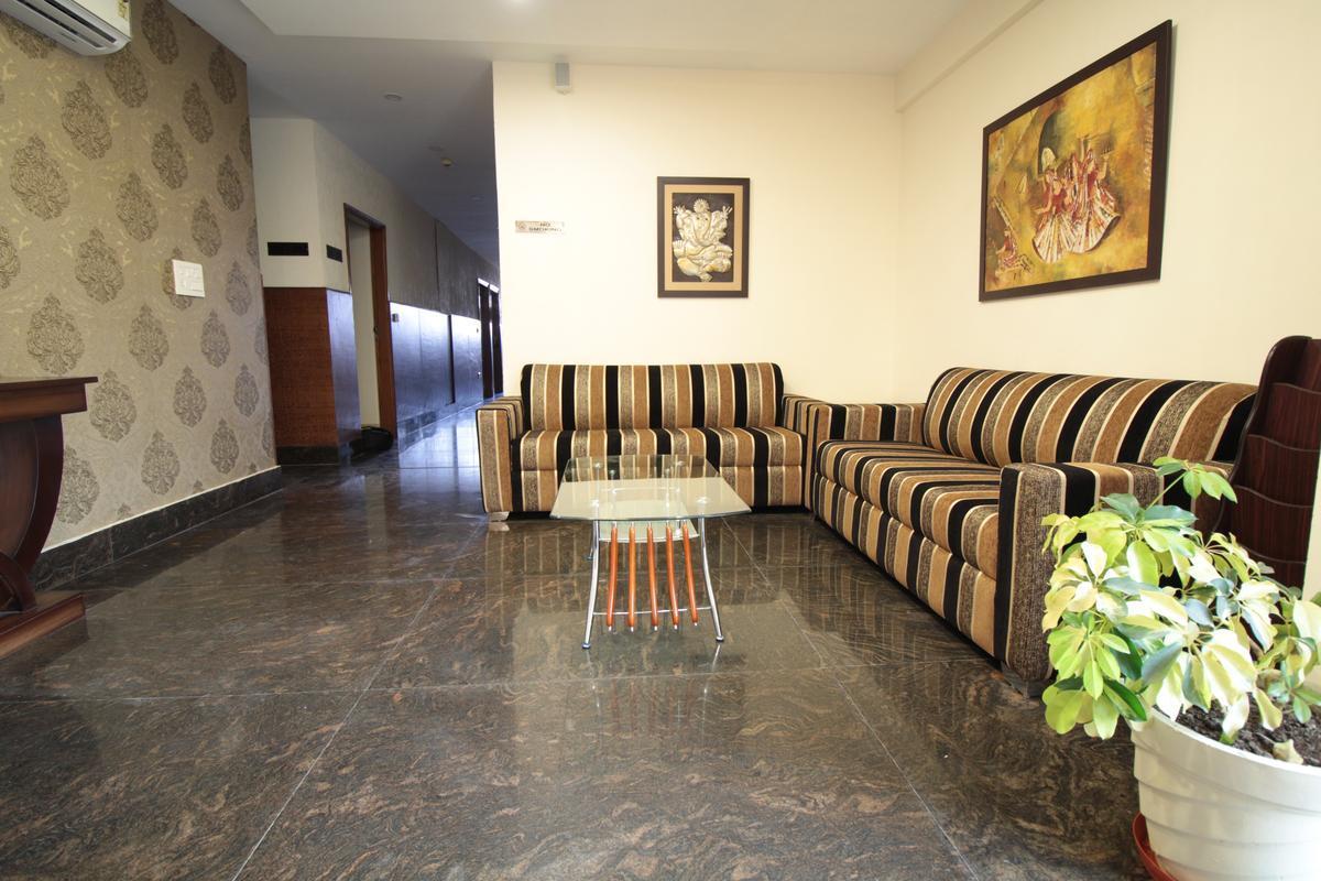 Imperial Clarks Inn Ντεχραντούν Εξωτερικό φωτογραφία