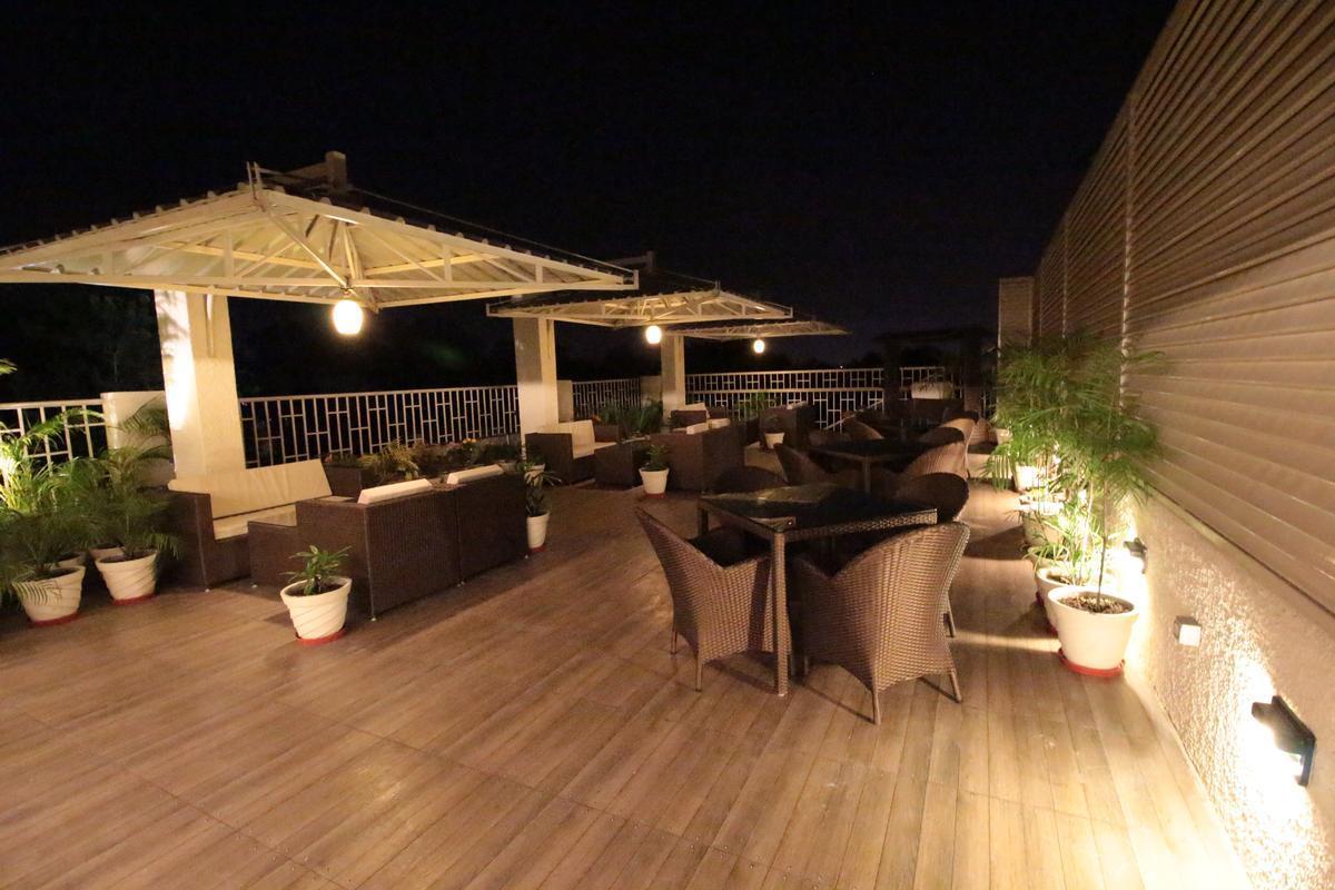 Imperial Clarks Inn Ντεχραντούν Εξωτερικό φωτογραφία