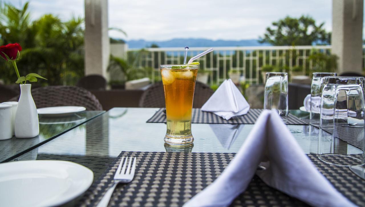 Imperial Clarks Inn Ντεχραντούν Εξωτερικό φωτογραφία
